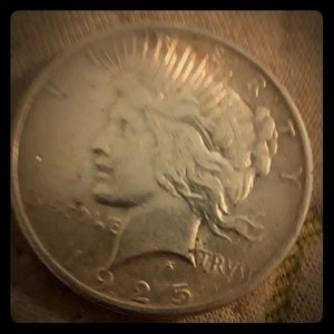 Peace dollar 1925
